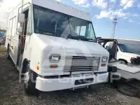 2013 Ford F-590 photo