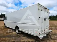2013 Ford F-590 фото