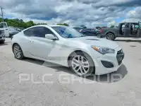2013 Hyundai Genesis photo