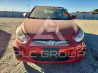 2013 Hyundai Accent photo