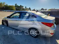 2013 Hyundai Accent photo