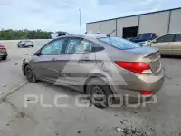 2013 Hyundai Accent photo