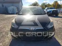 2013 Hyundai Accent photo