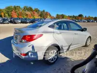 2013 Hyundai Accent photo