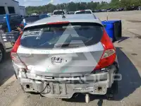 2013 Hyundai Accent фото