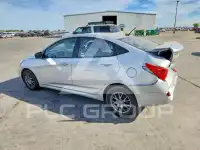 2013 Hyundai Accent photo