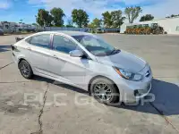 2013 Hyundai Accent photo