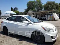 2013 Hyundai Accent photo