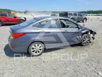 2013 Hyundai Accent фото
