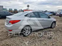 2013 Hyundai Accent фото