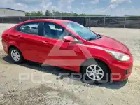 2013 Hyundai Accent photo