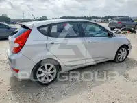 2013 Hyundai Accent фото