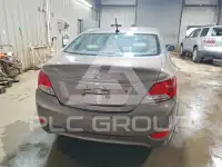 2013 Hyundai Accent photo