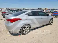 2013 Hyundai Elantra photo