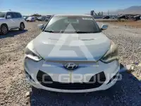 2013 Hyundai Veloster photo