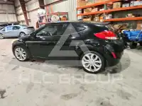 2013 Hyundai Veloster фото