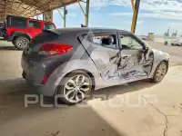 2013 Hyundai Veloster photo