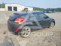2013 Hyundai Veloster photo