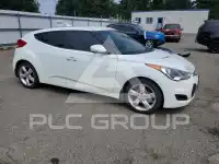 2013 Hyundai Veloster photo