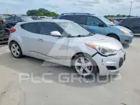 2013 Hyundai Veloster photo