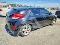 2013 Hyundai Veloster photo
