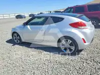 2013 Hyundai Veloster фото