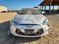 2013 Hyundai Veloster photo