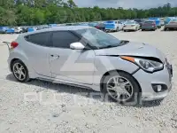 2013 Hyundai Veloster фото