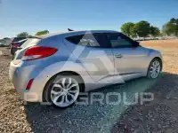 2013 Hyundai Veloster photo