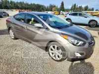 2013 Hyundai Elantra photo