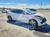 2013 Hyundai Elantra photo