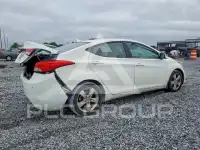 2013 Hyundai Elantra photo