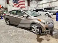 2013 Hyundai Elantra фото