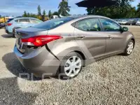 2013 Hyundai Elantra photo