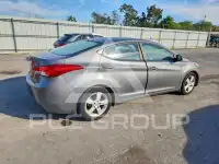 2013 Hyundai Elantra photo