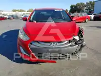 2013 Hyundai Elantra photo
