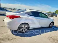 2013 Hyundai Elantra photo