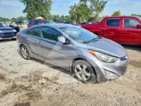2013 Hyundai Elantra фото