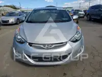 2013 Hyundai Elantra photo