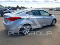 2013 Hyundai Elantra photo