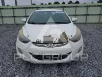 2013 Hyundai Elantra photo