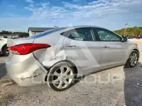 2013 Hyundai Elantra photo