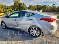 2013 Hyundai Elantra photo