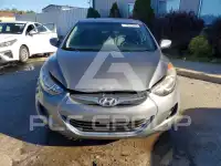 2013 Hyundai Elantra photo