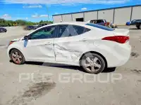 2013 Hyundai Elantra photo