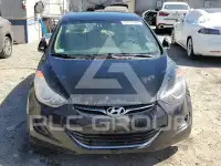 2013 Hyundai Elantra photo