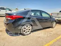2013 Hyundai Elantra photo