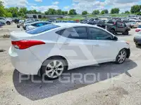 2013 Hyundai Elantra фото