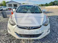 2013 Hyundai Elantra photo