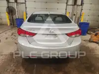 2013 Hyundai Elantra photo